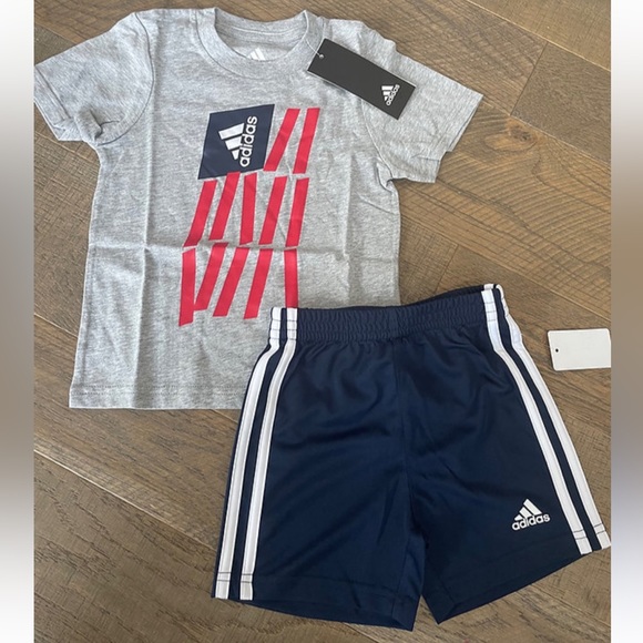 Adidas Toddler Boy Outfit - Picture 1 of 3